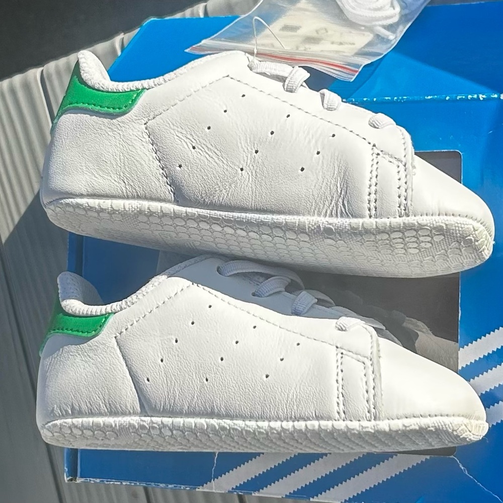 NWT ADIDAS Stan Smith White Infant Crib Shoes Size 5 K
